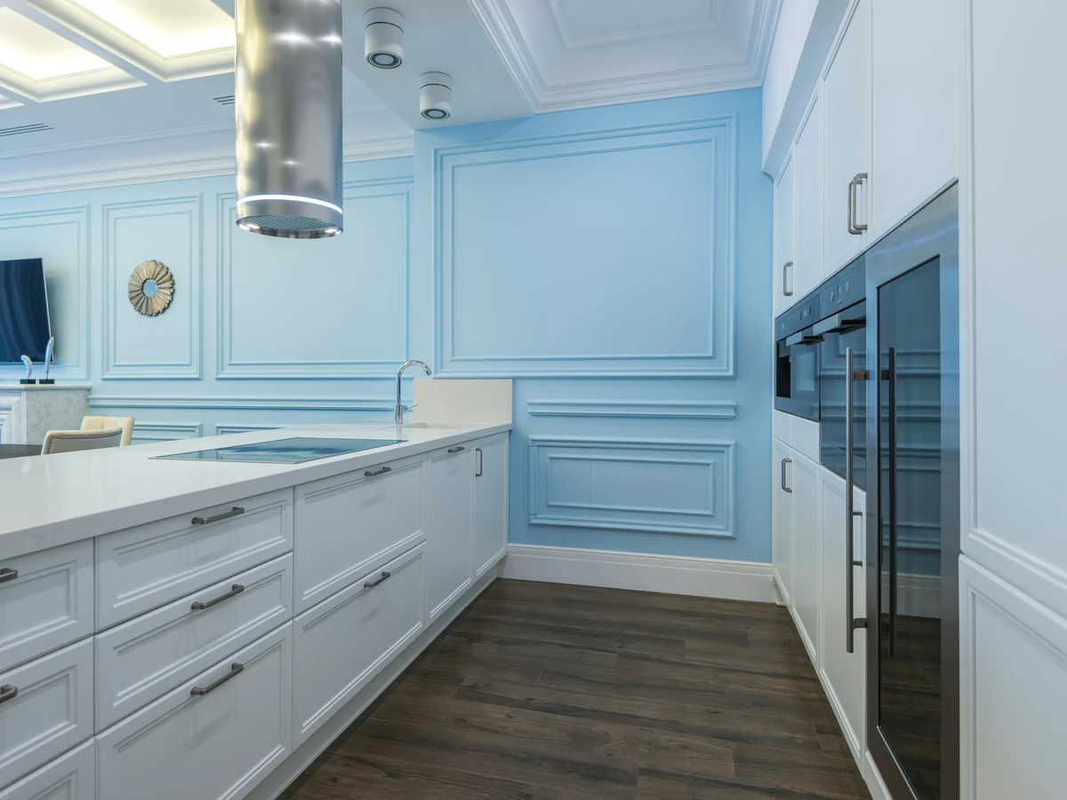 kitchen-painting-elegant-white-kitchen-sheffield-decorators Elegant white kitchen painted by Sheffield Decorators in Conisbrough