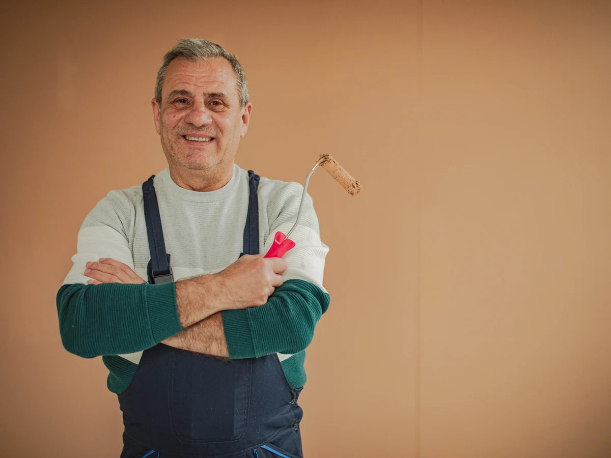 painting-decorating-smiling-painter-overalls-sheffield-decorators-2 Sheffield Decorators painter in overalls ready to start a project in Stocksbridge